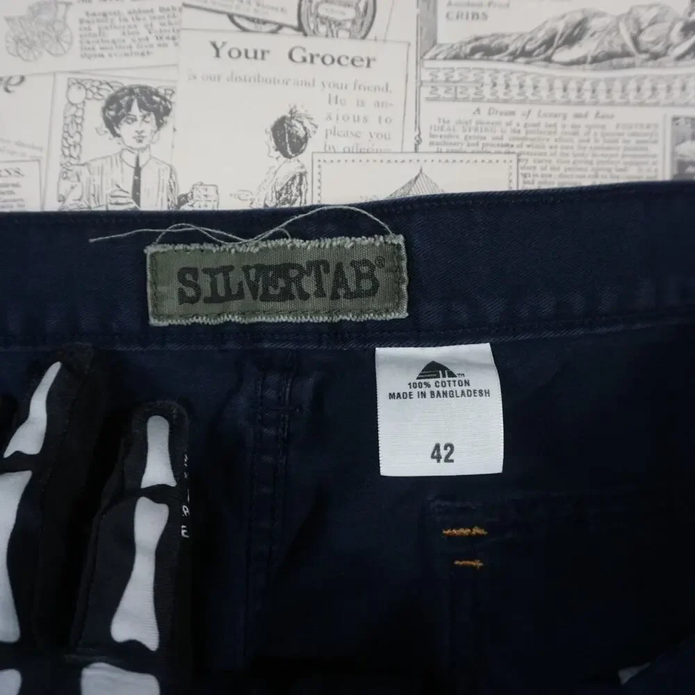 42 - Vintage Y2K Levi's Shorts carpenter cargo style baggie